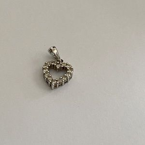 Diamond and White Gold heart pendant